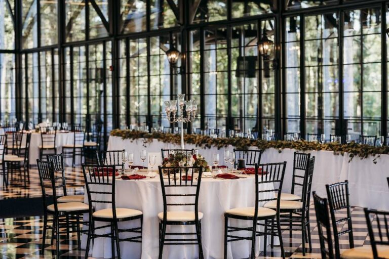 Most Unique Wedding Venues in Michigan for 2025